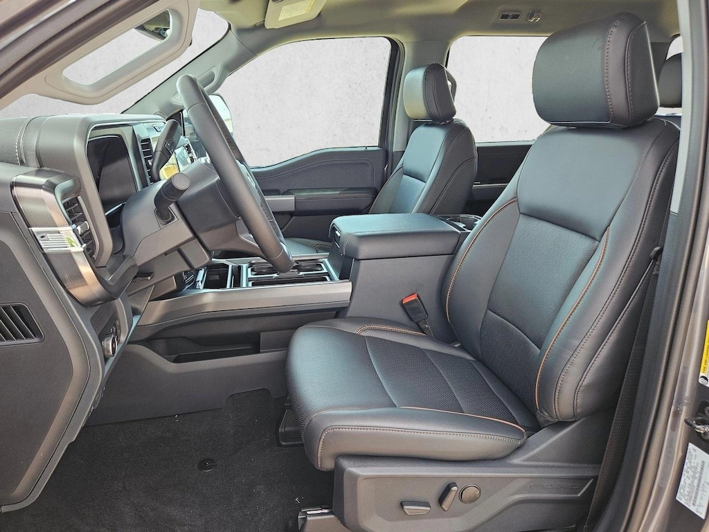 New 2026 Ford F-250 LARIAT Truck Crew Cab