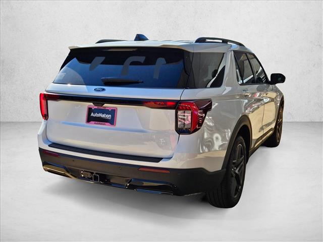 2026 Ford Explorer ST-Line photo 2