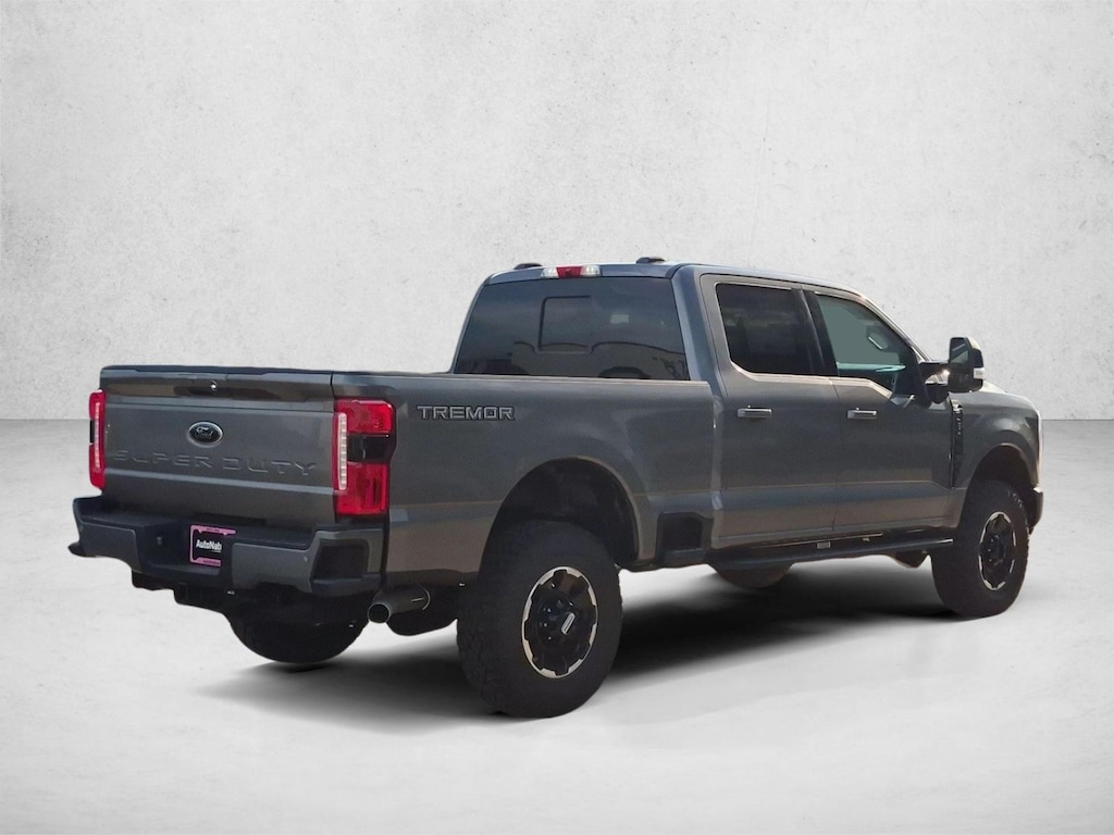 New 2026 Ford F-250 XLT Truck Crew Cab