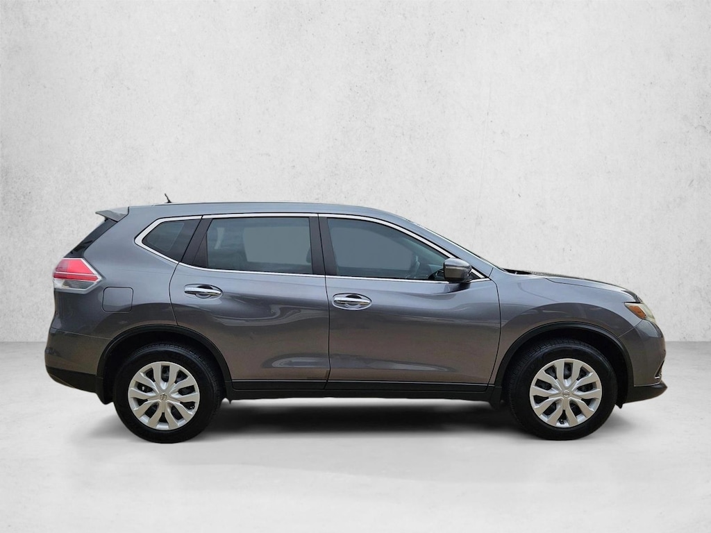 Used 2015 Nissan Rogue S SUV