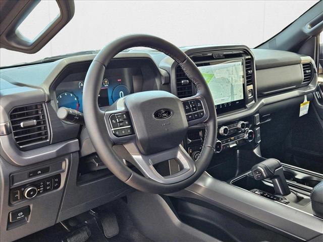 2025 Ford F-150 XLT photo 3