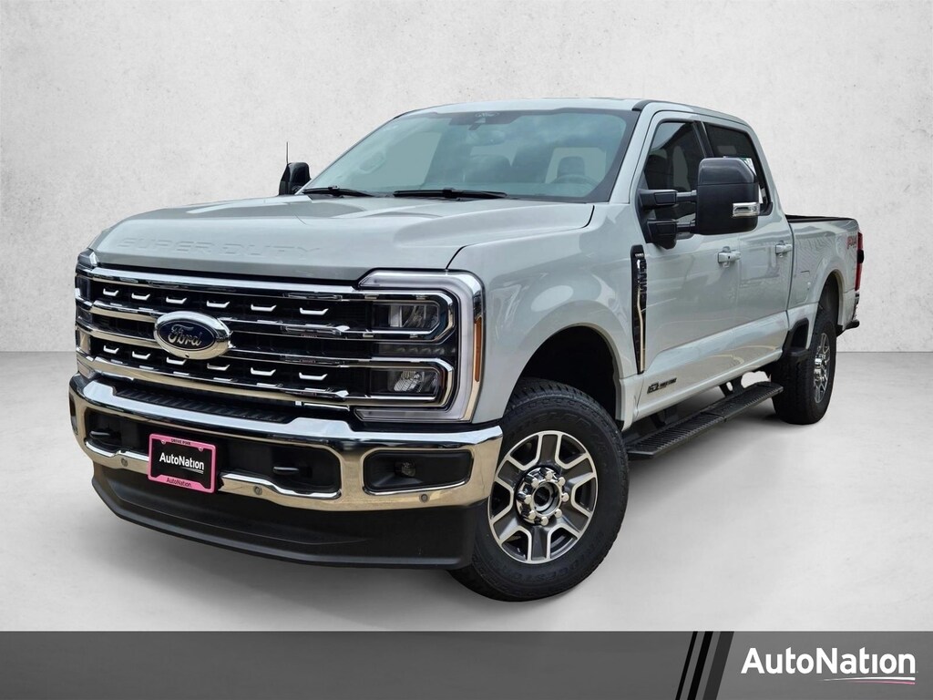 New 2026 Ford F-250 LARIAT Truck Crew Cab