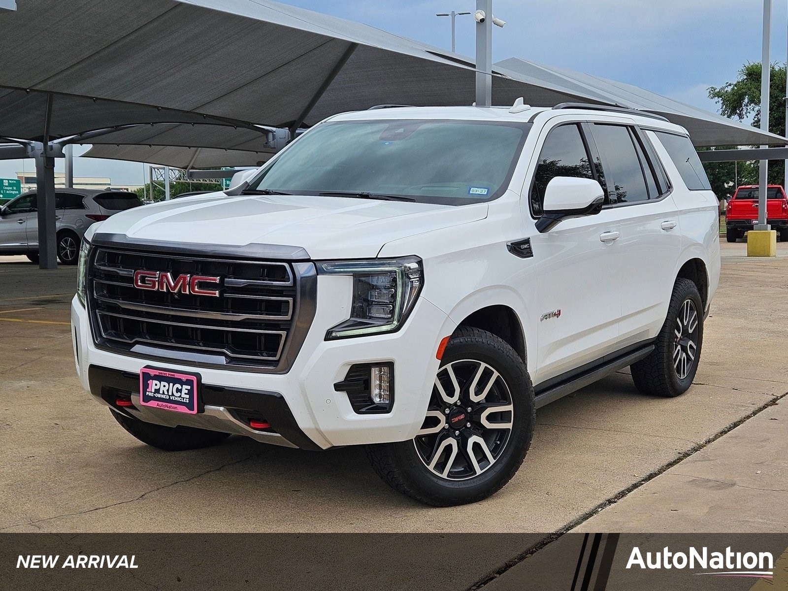 2023 GMC Yukon 4WD AT4's photo