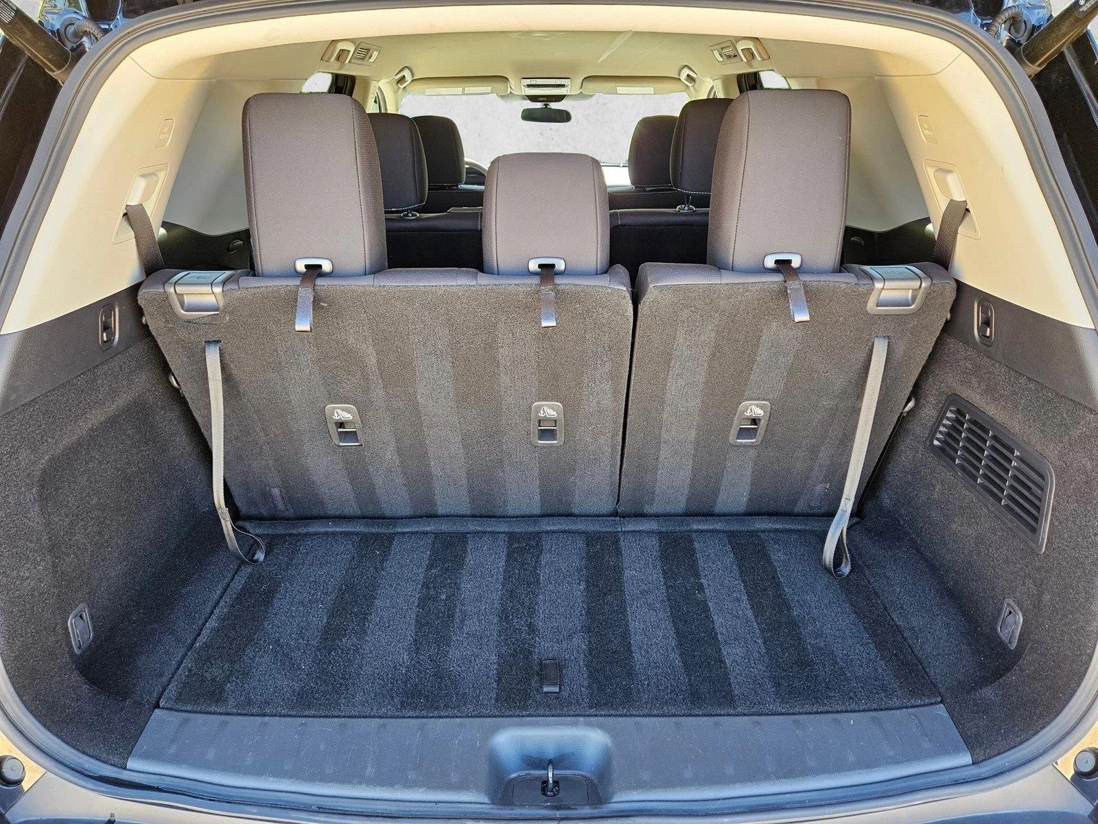 2025 Nissan Pathfinder SV - Photo 6