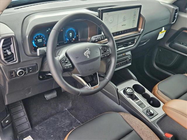 2025 Ford Bronco Sport Outer Banks photo 3