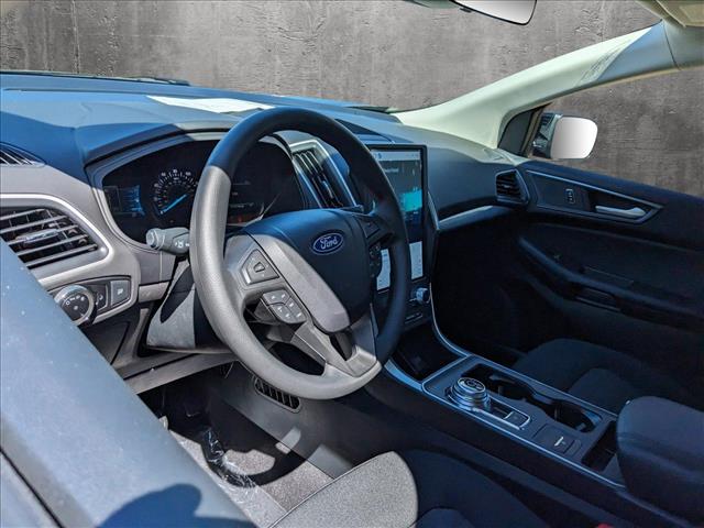 2024 Ford Edge SE photo 4