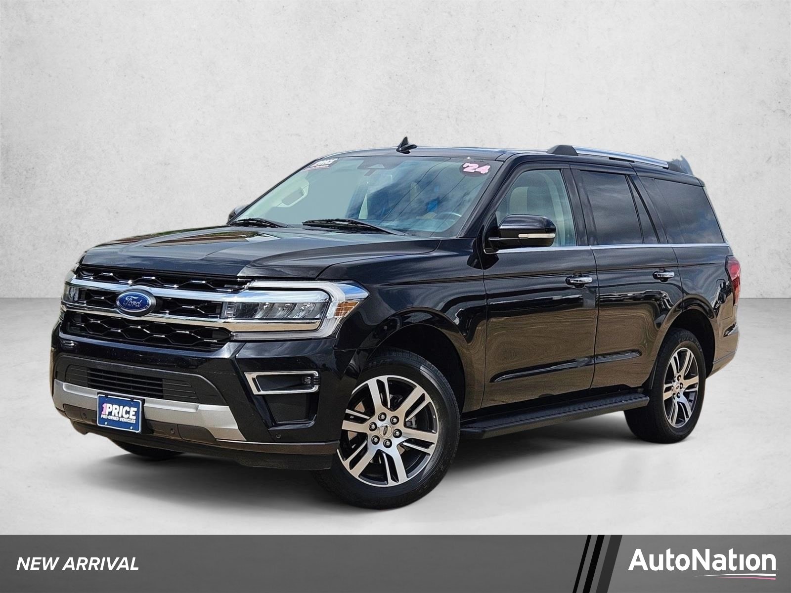 2024 Ford Expedition Limited's photo