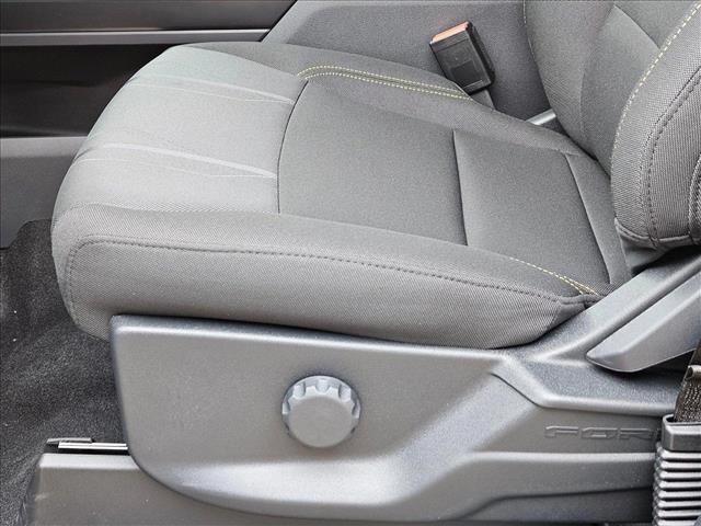 2025 Ford F-150 STX photo 4