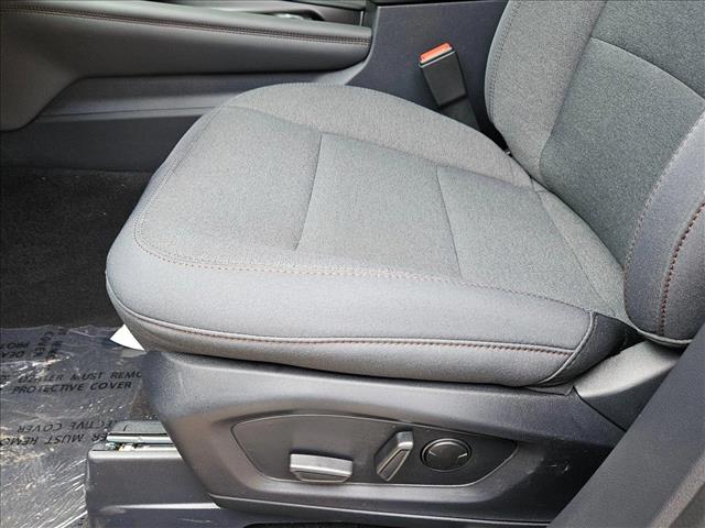 2025 Ford Explorer photo 4
