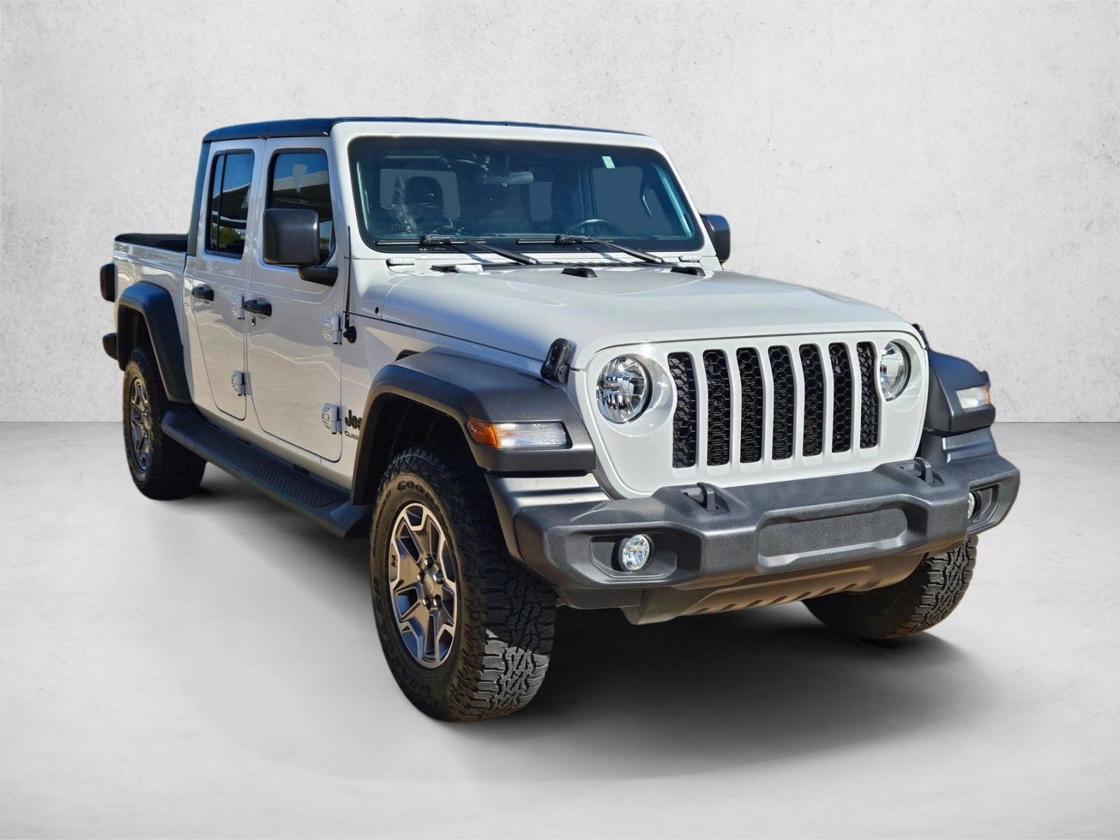 2020 Jeep Gladiator Sport S photo 2