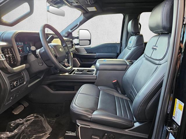 2026 Ford F-350 Platinum photo 4