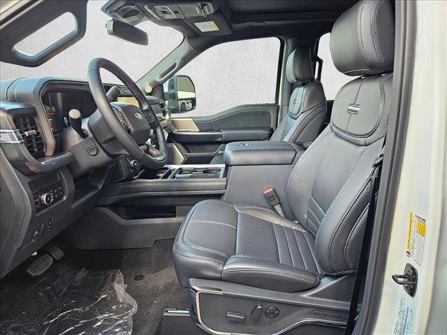 2026 Ford F-350 Platinum photo 4