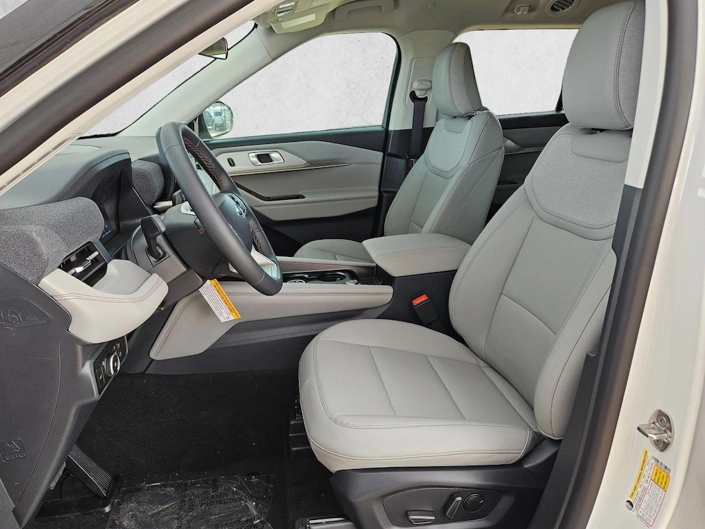 New 2026 Ford Explorer Active w/200A Pkg SUV
