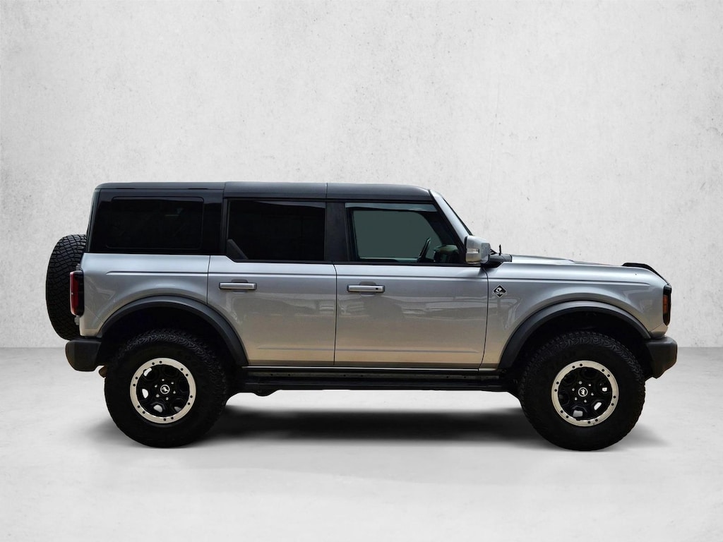 Certified 2024 Ford Bronco Outer Banks SUV