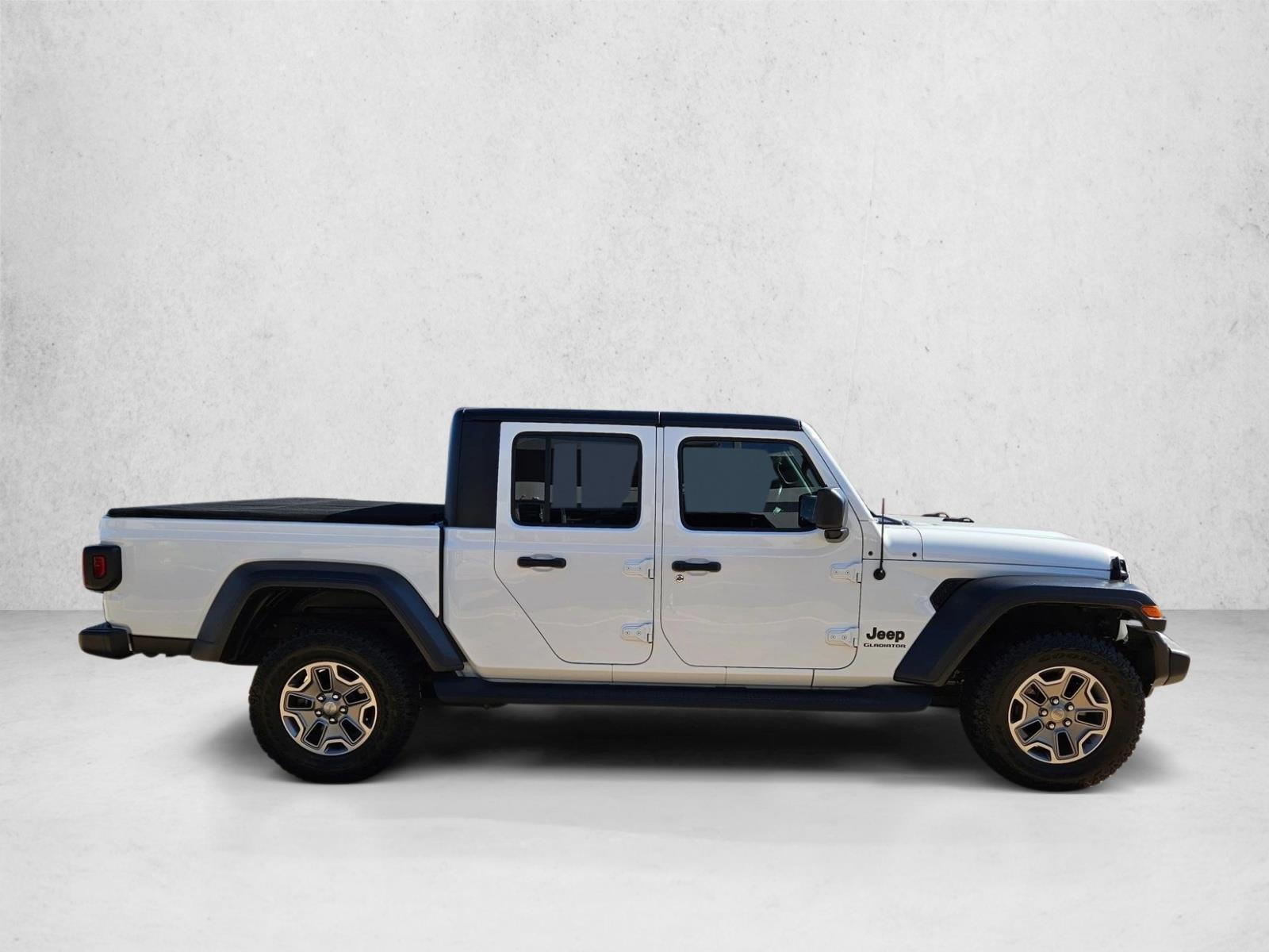 2020 Jeep Gladiator Sport S photo 3
