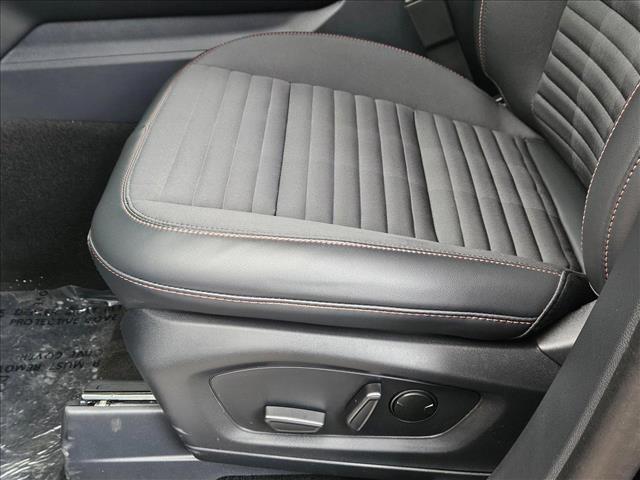 2025 Ford Explorer ST-Line photo 4