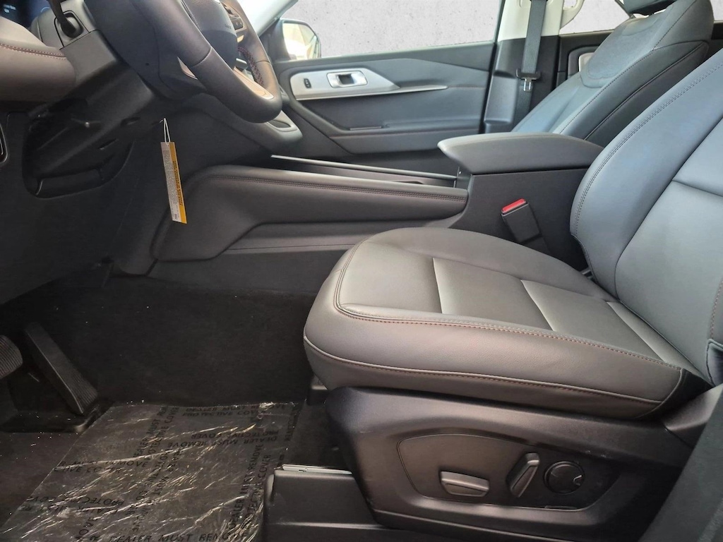 New 2026 Ford Explorer Active w/200A Pkg SUV
