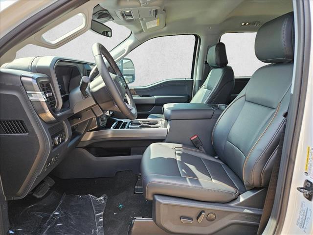 2026 Ford F-250 Lariat photo 4