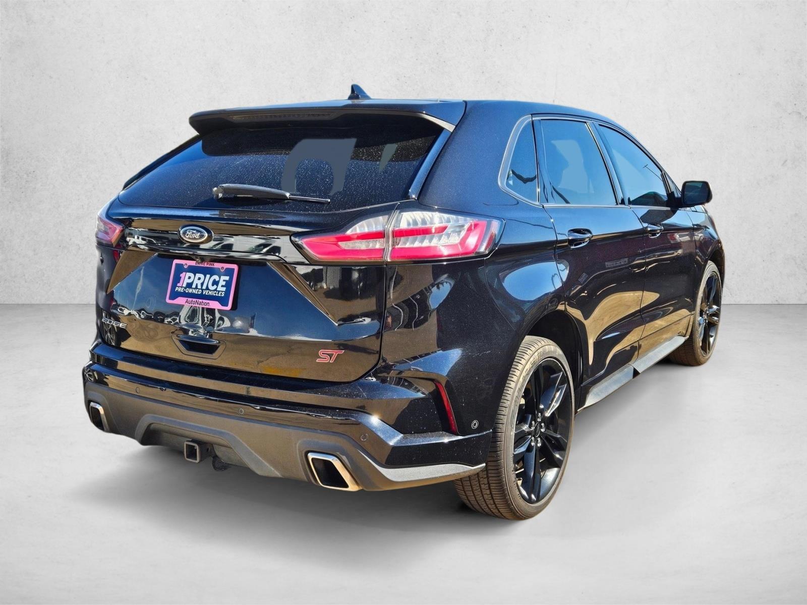 2019 Ford Edge ST photo 4