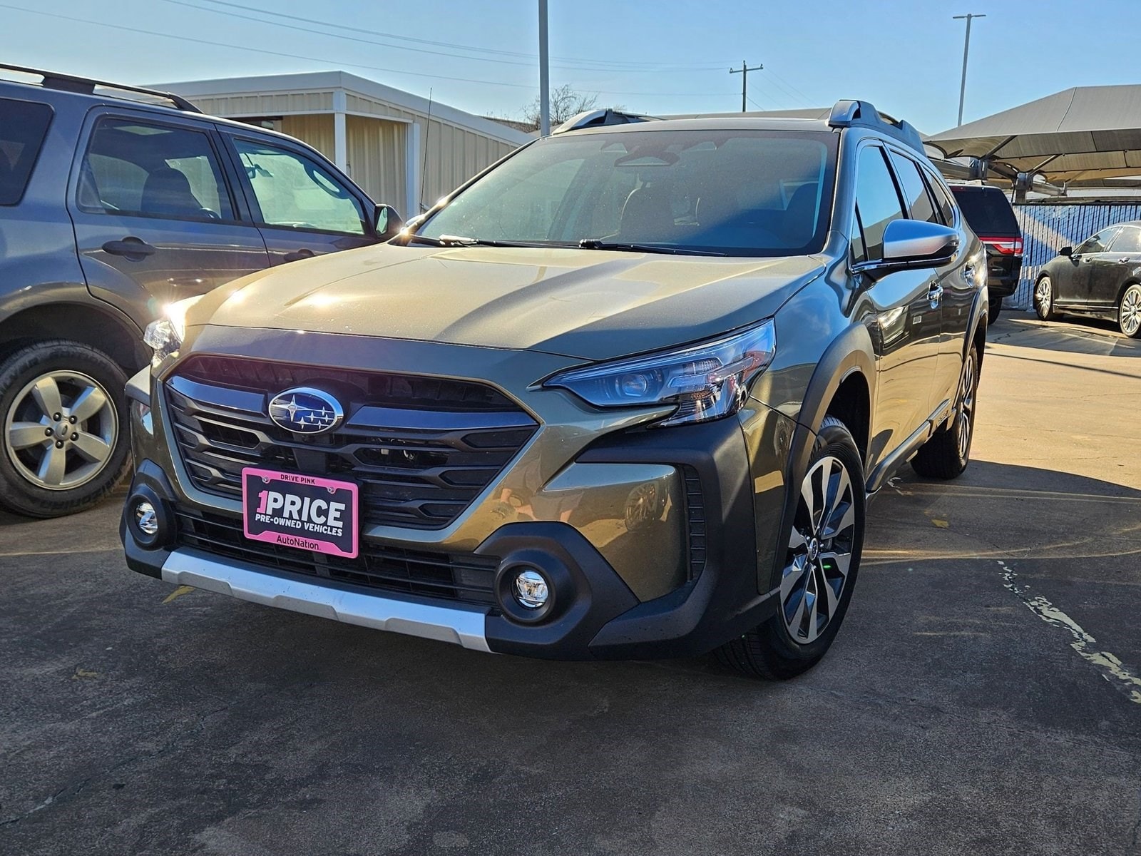 2024 Subaru Outback Touring's photo