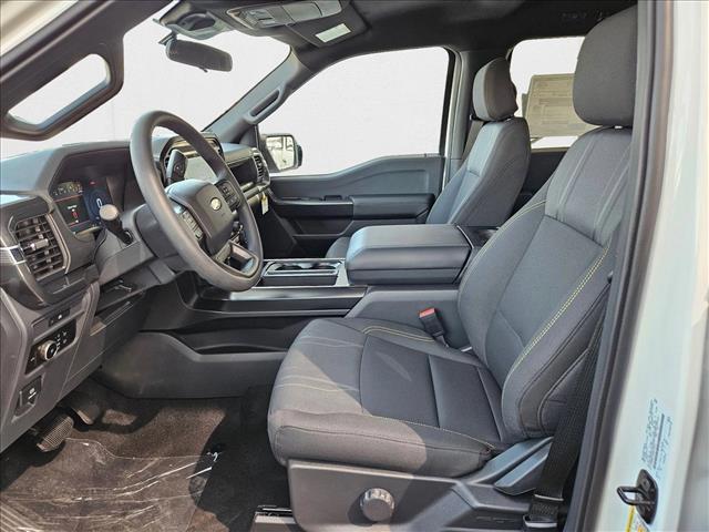 2025 Ford F-150 STX photo 4