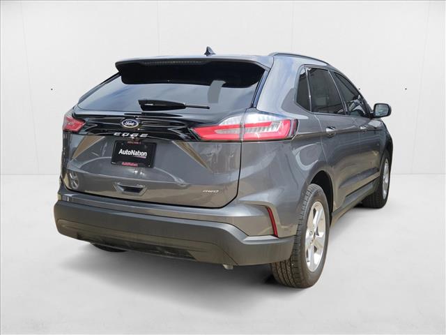 2024 Ford Edge SE photo 2