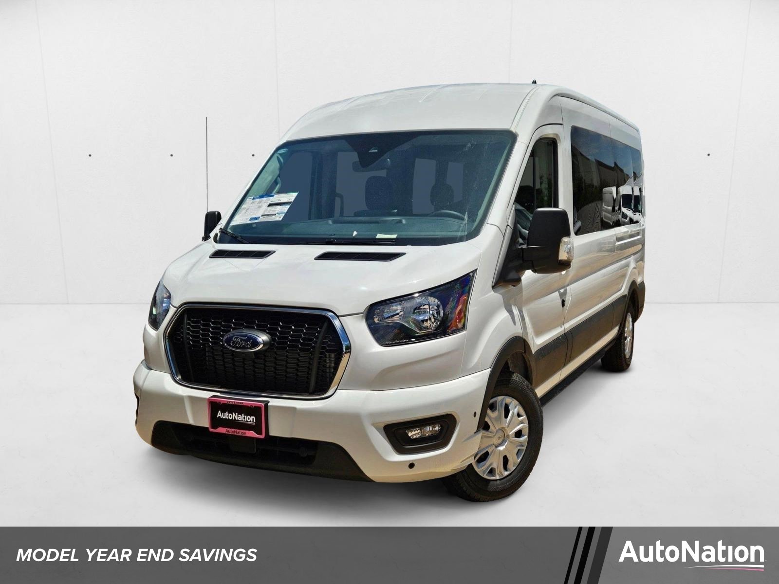 2025 Ford Transit 350 XLT Med Roof Sliding Pass. 148's photo