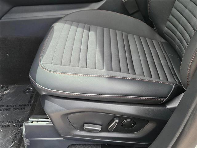 2025 Ford Explorer ST-Line photo 4
