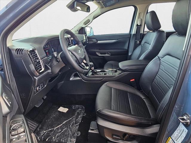 2025 Ford Ranger Lariat photo 4