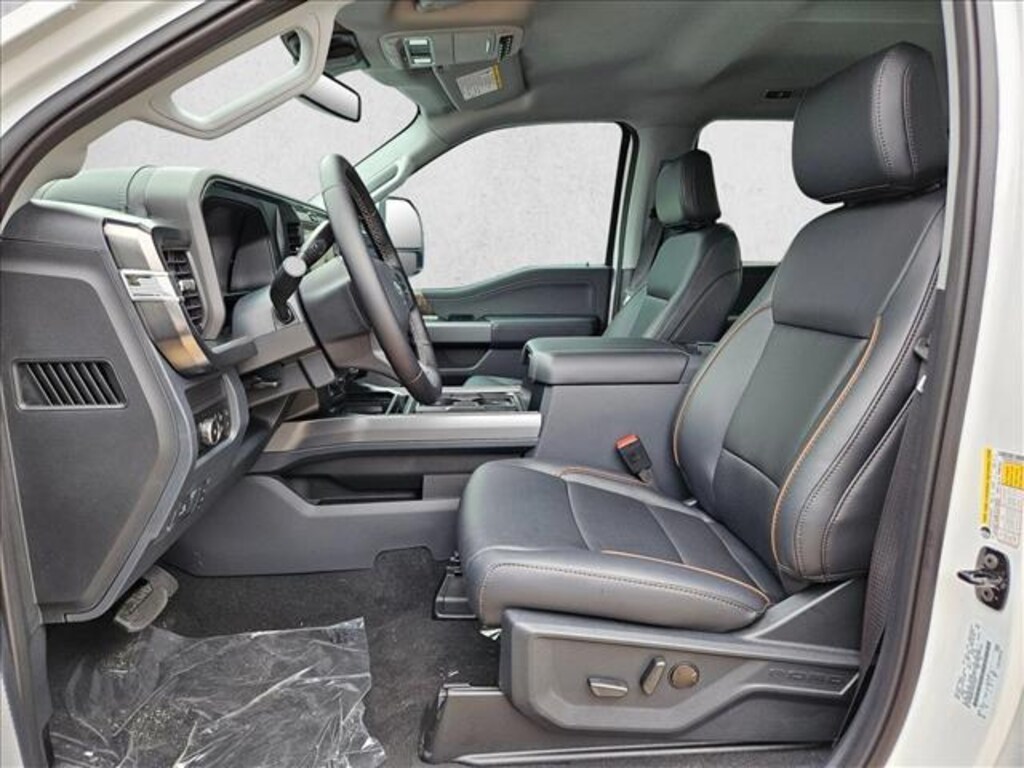 New 2026 Ford F-250 LARIAT Truck Crew Cab