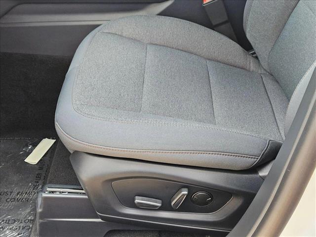 2025 Ford Explorer photo 3