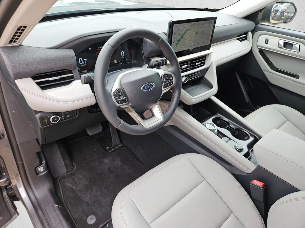 New 2026 Ford Explorer Active w/200A Pkg SUV
