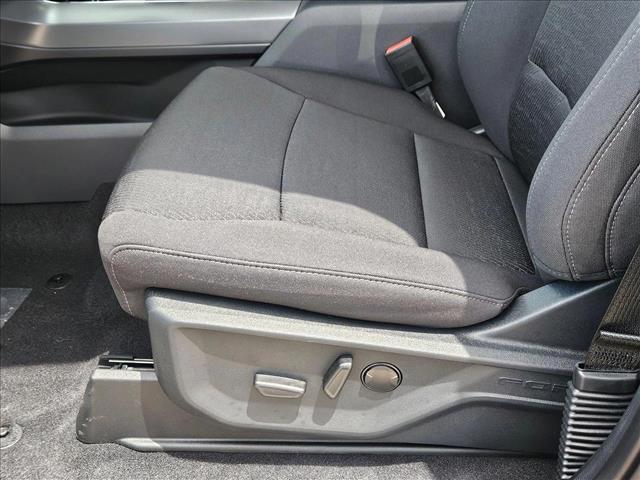 2025 Ford F-150 XLT photo 4