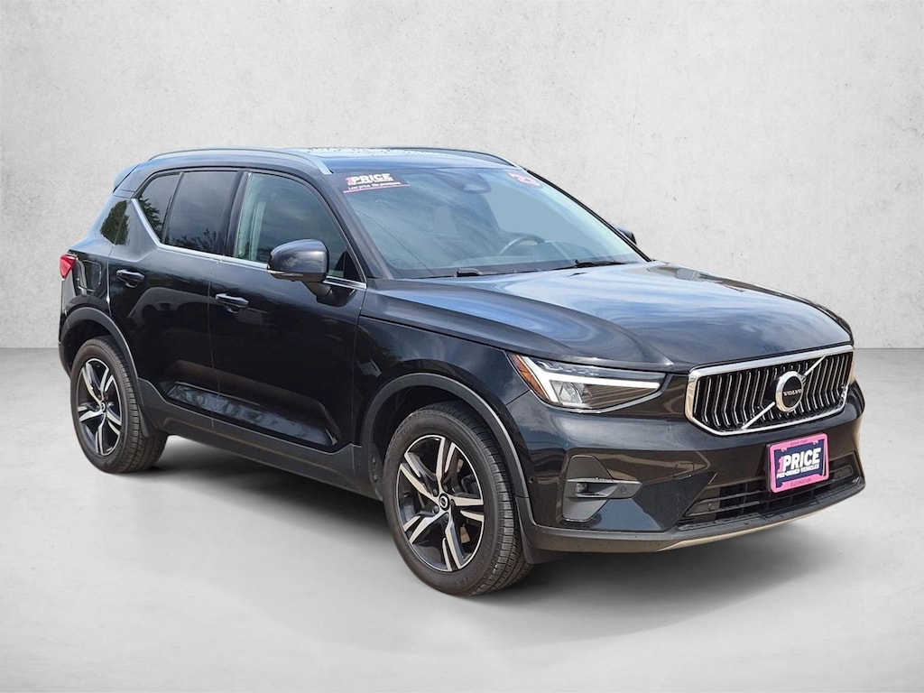 Used 2023 Volvo XC40 Plus Bright Theme SUV