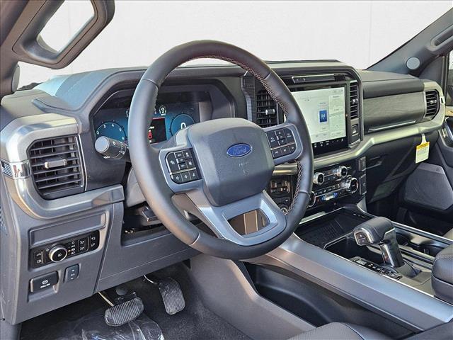 2025 Ford F-150 Lariat photo 3