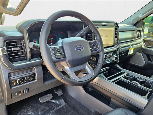 2026 Ford F-250 Lariat photo 3