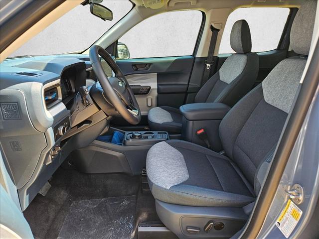 2025 Ford Maverick XLT photo 3