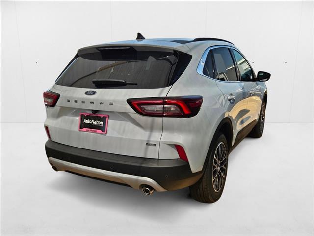 2025 Ford Escape photo 2