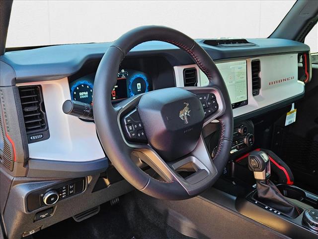 2025 Ford Bronco Heritage First Edition photo 3