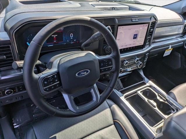 2025 Ford F-350 Lariat photo 2