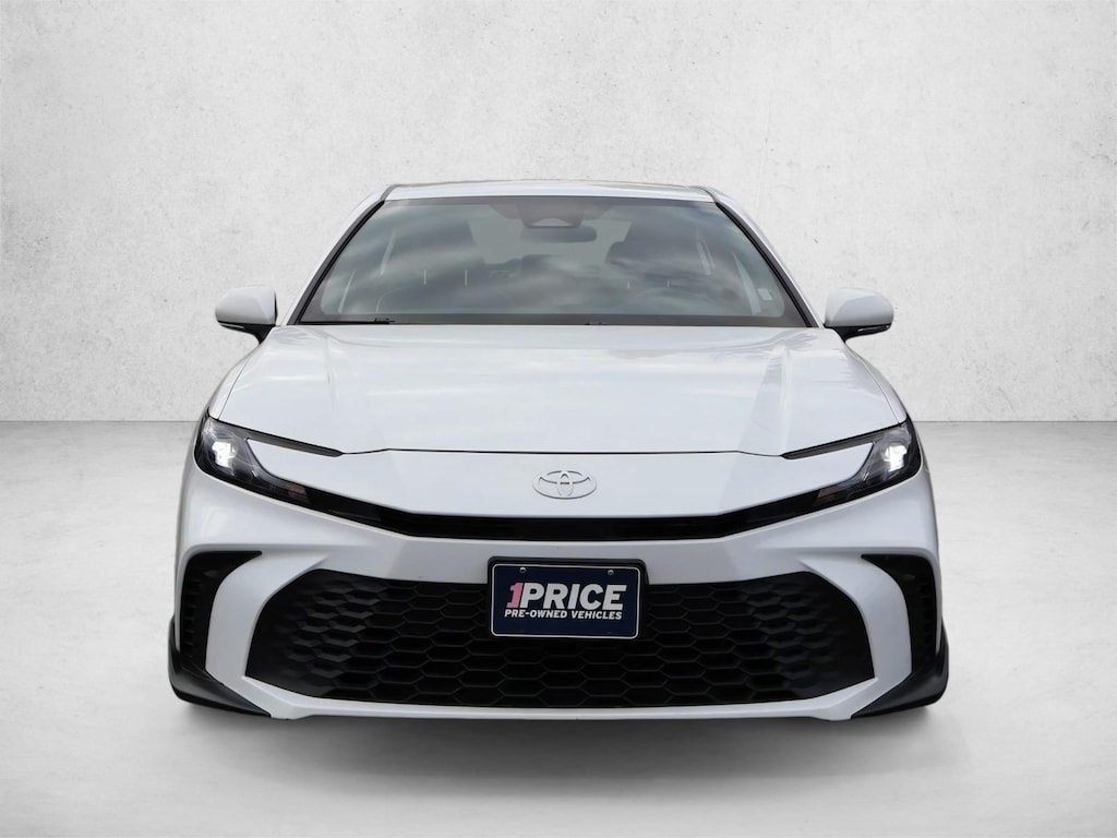 Used 2025 Toyota Camry SE Sedan