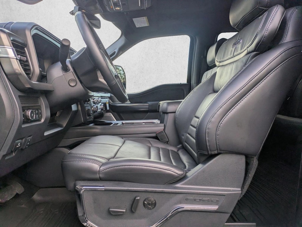New 2026 Ford F-250 Platinum Truck Crew Cab