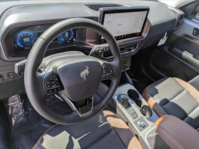 2025 Ford Bronco Sport Outer Banks photo 3