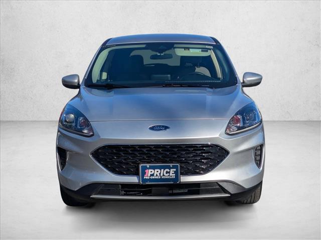 2020 Ford Escape SE photo 2