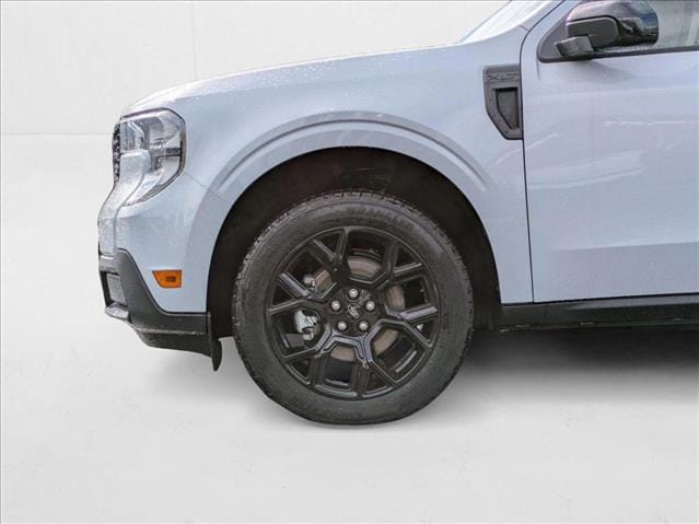 2025 Ford Maverick XLT - Photo 10