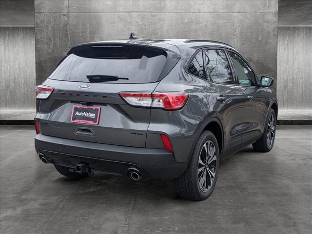 2022 Ford Escape SEL photo 2