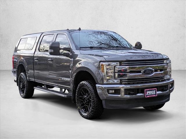 2019 Ford F-350 Lariat photo 3