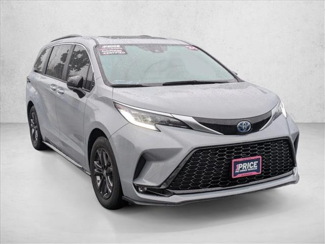 2024 Toyota Sienna XSE photo 3