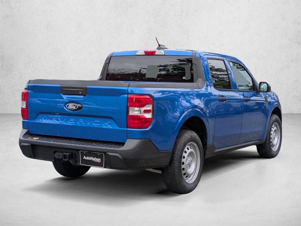 New 2025 Ford Maverick XL Truck SuperCrew