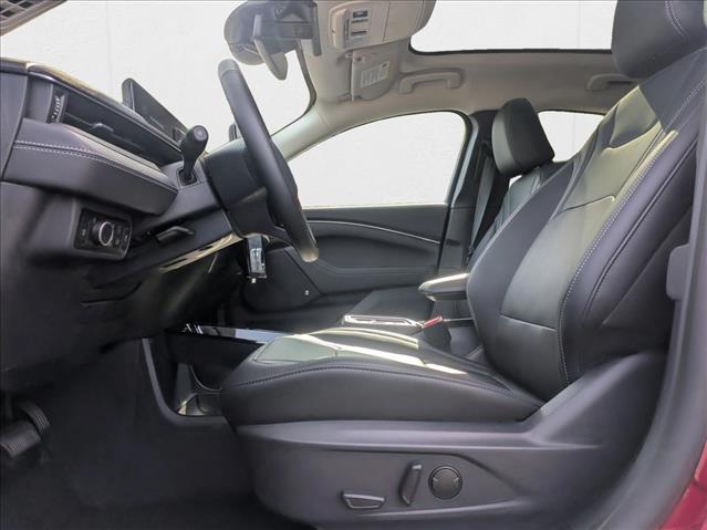 2025 Ford Mustang Mach-E Premium photo 4